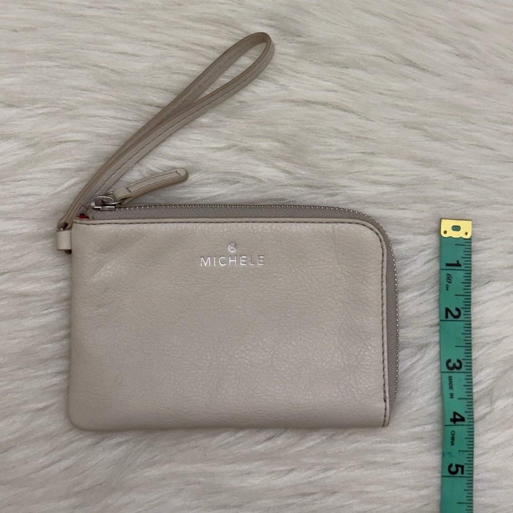 MICHELE - GREY WHITE WRISTLET ZIP BAG - Picture 11 of 11